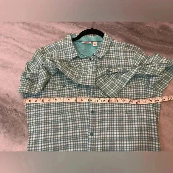 L.L. Bean Women’s Turquoise Plaid Nylon Button Down with Striped InteriorSize M - Picture 5 of 12